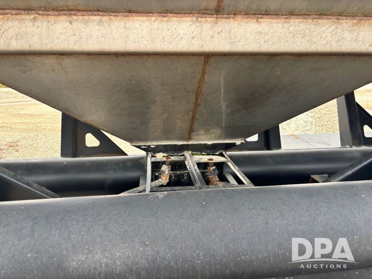 2012-behnke-dry-tender-trailer-(gp11554)-image-33