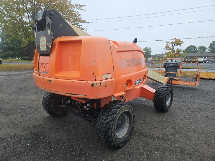 2002-jlg-400s-image-5