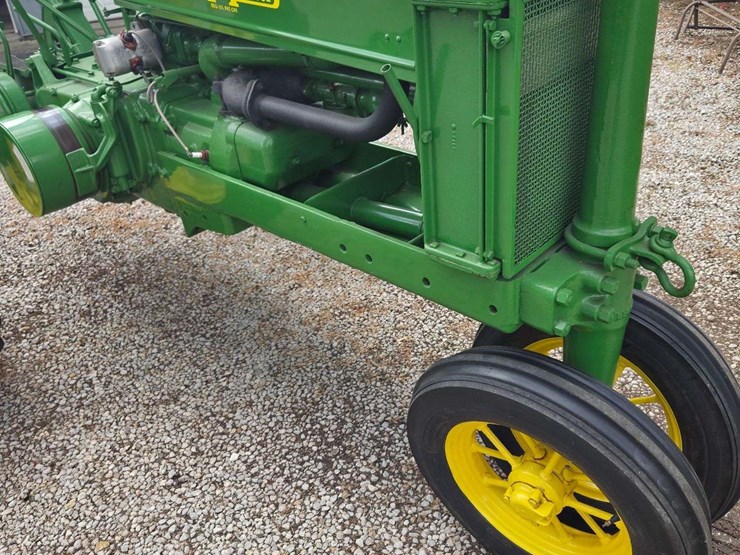 john-deere-model-b-image-8