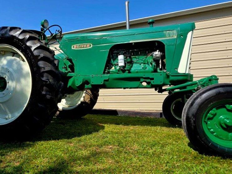 1958-oliver-770-image-10