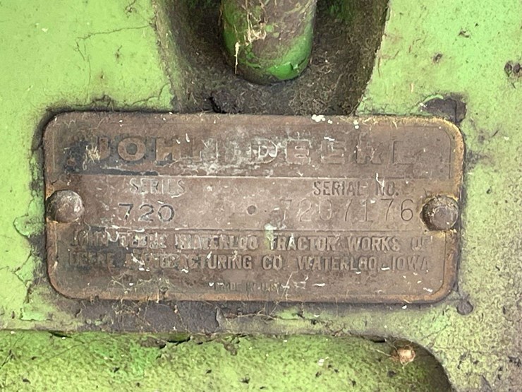 john-deere-720-image-75