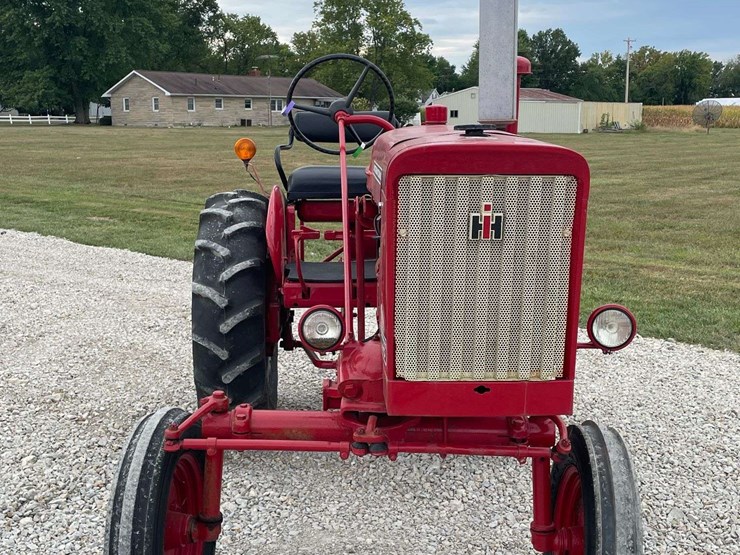farmall-140-image-8