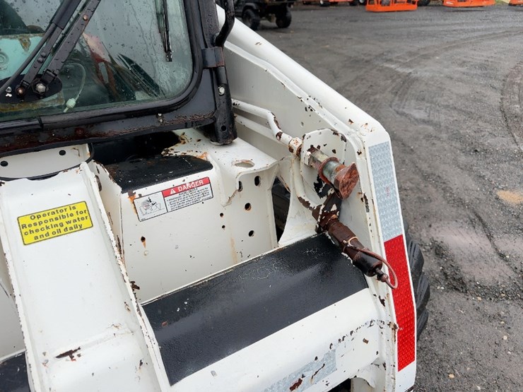2001-bobcat-863-image-9