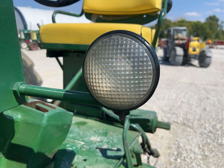 john-deere-60-image-43