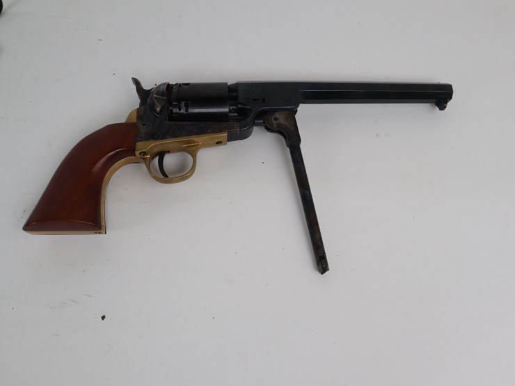 #61-•-#4297-•-pietta-1851-navy-yan36-black-powder-revolver-36-cal-image-6