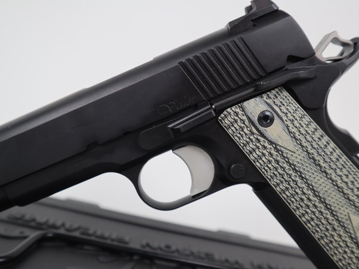 #60-•-#1214-•-dan-wesson-valor-semi-automatic-pistol-45-acp.-image-4