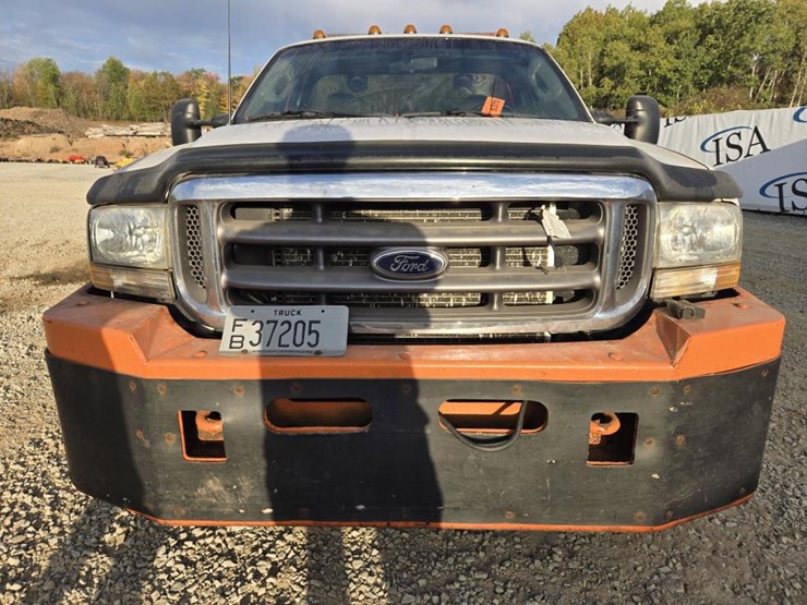 2003-ford-f550-image-8
