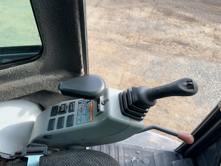 2013-bobcat-e42-image-30