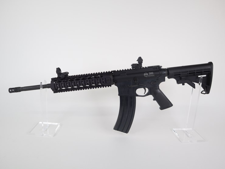 #101-•-#723-•-spike's-tactical-model-st-15-rifle.-300-aac-blackout-image-5