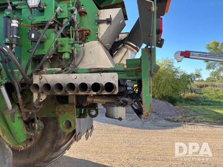 2019-john-deere-f4365-image-34