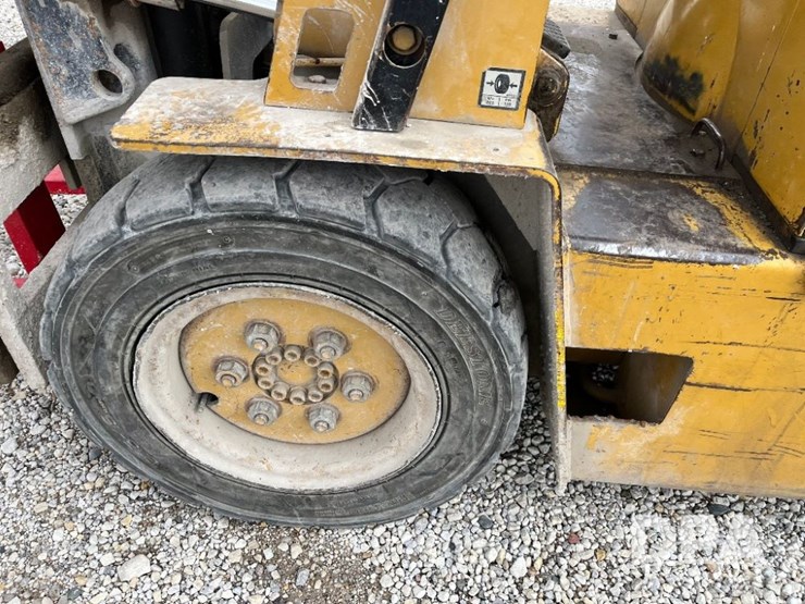 caterpillar-v50d-image-32