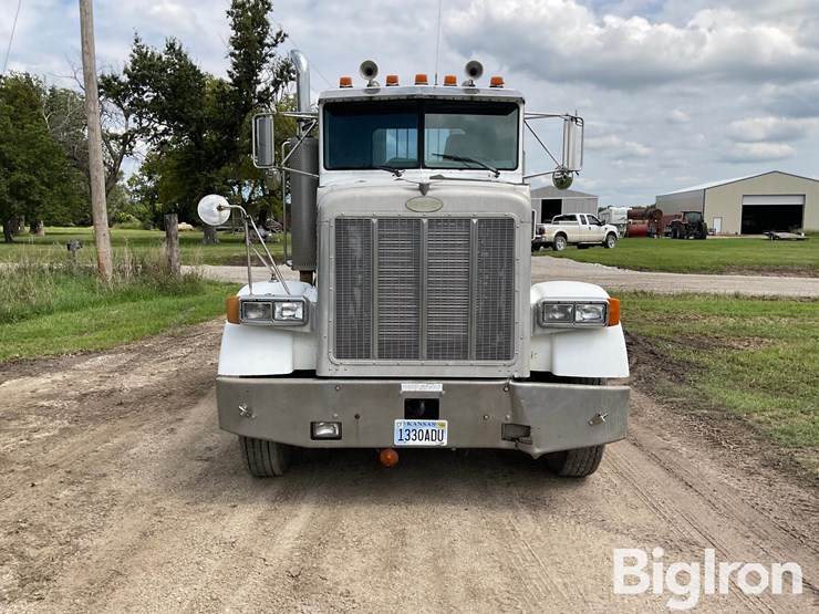 1991-peterbilt-378-image-3