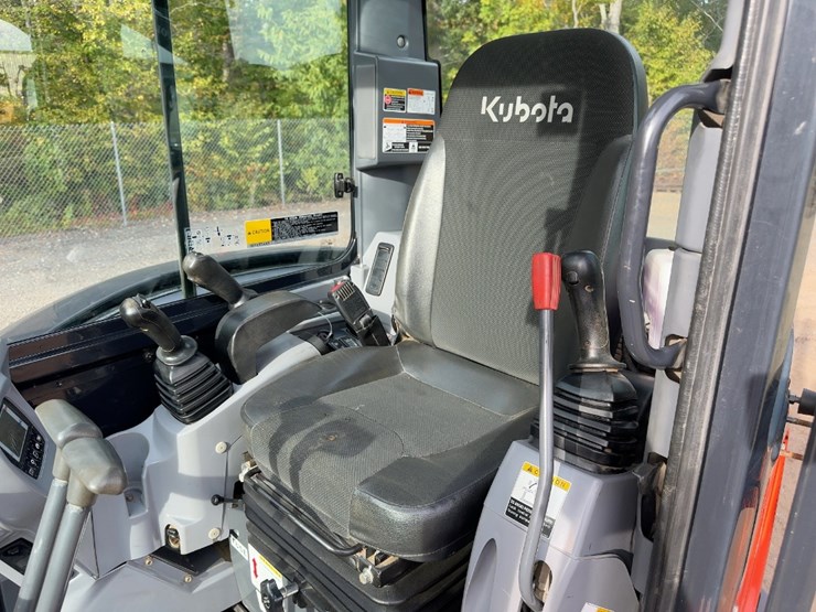 2019-kubota-kx040-4-image-28