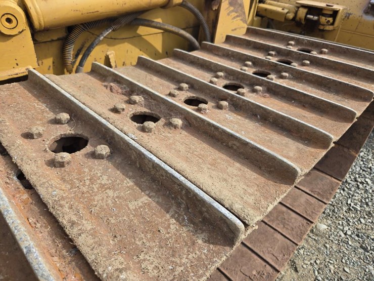 2001-caterpillar-d5c-image-39