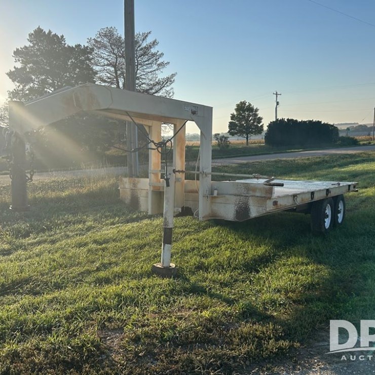 1979 Donahue Gooseneck Trailer (CP1147, Unit 7720)