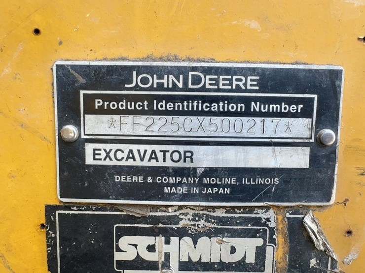 2004-deere-225c-lc-image-41