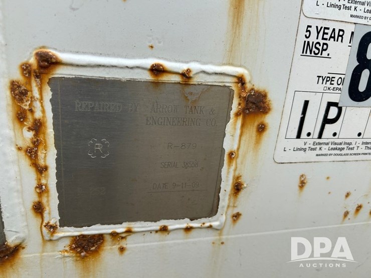 2016-freightliner-108sd-image-31