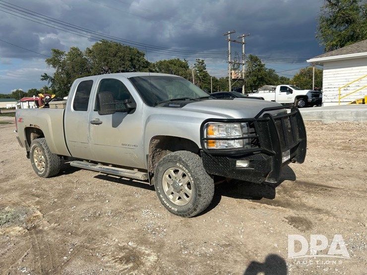 2012-chevrolet-2500hd-image-9