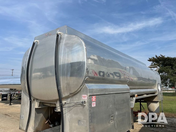 2011-progress-tank-petroleum-body-(jn3066)-image-11