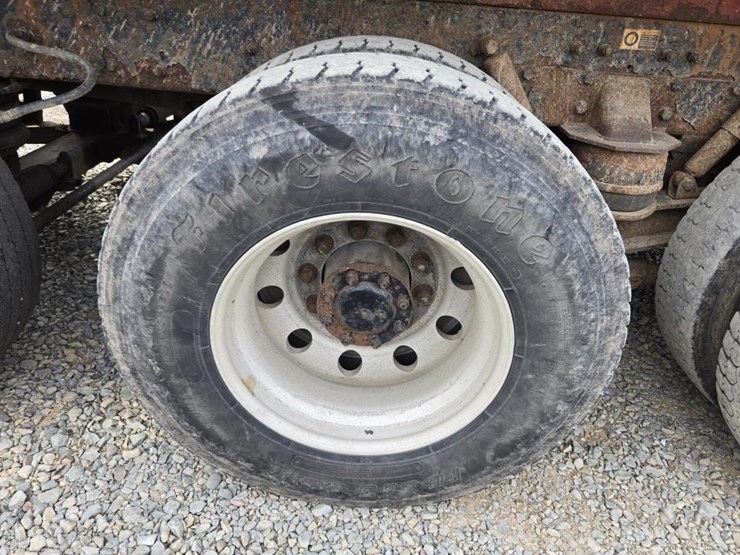2002-kenworth-t800-image-82