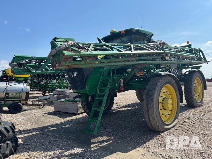 2019-john-deere-r4045-image-1