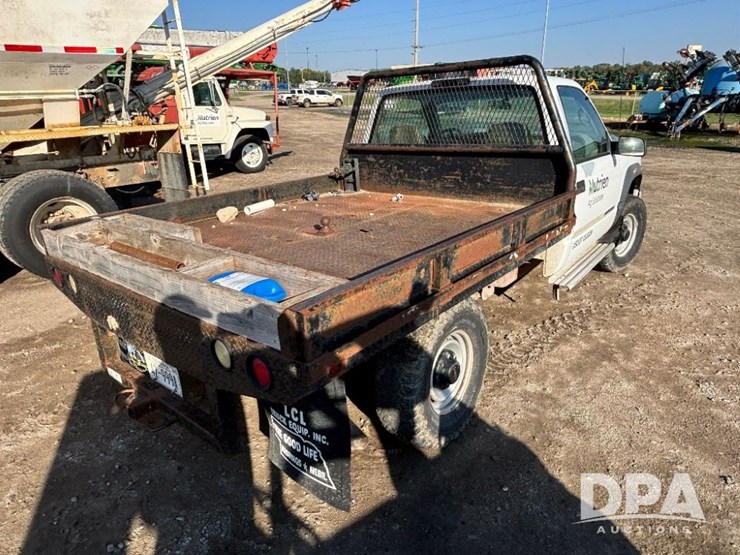 2000-gmc-3500-image-4