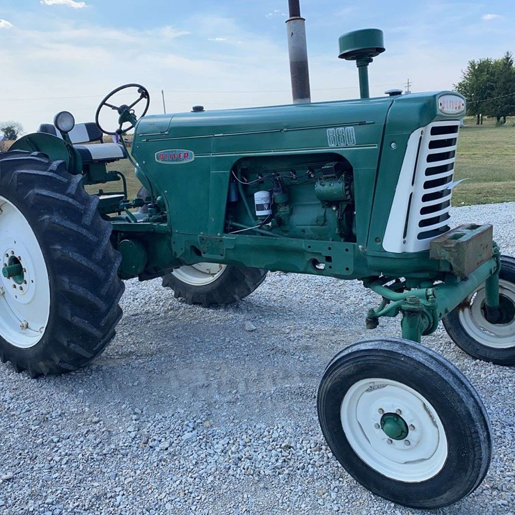 OLIVER 880