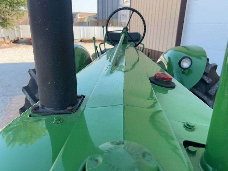 1955-john-deere-70-image-12