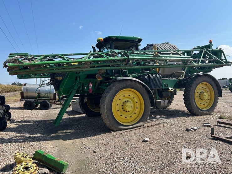 2019-john-deere-r4045-image-2