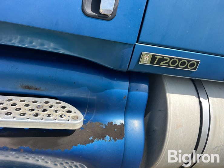 1999-kenworth-t2000-image-11