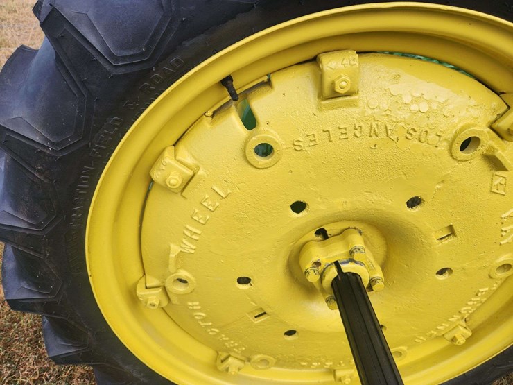john-deere-b-image-31