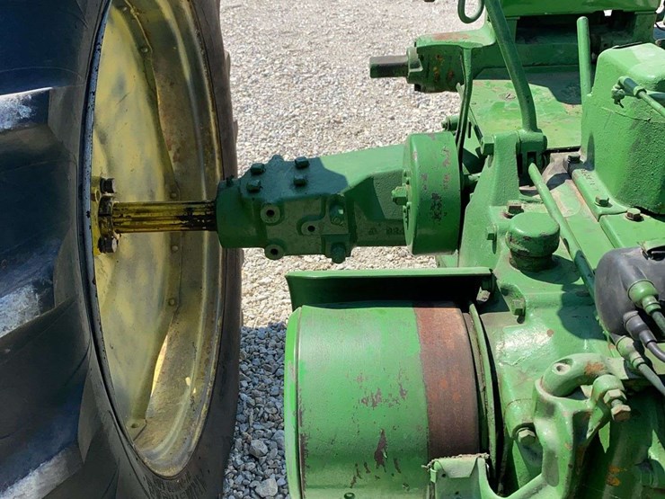 john-deere-b-image-16
