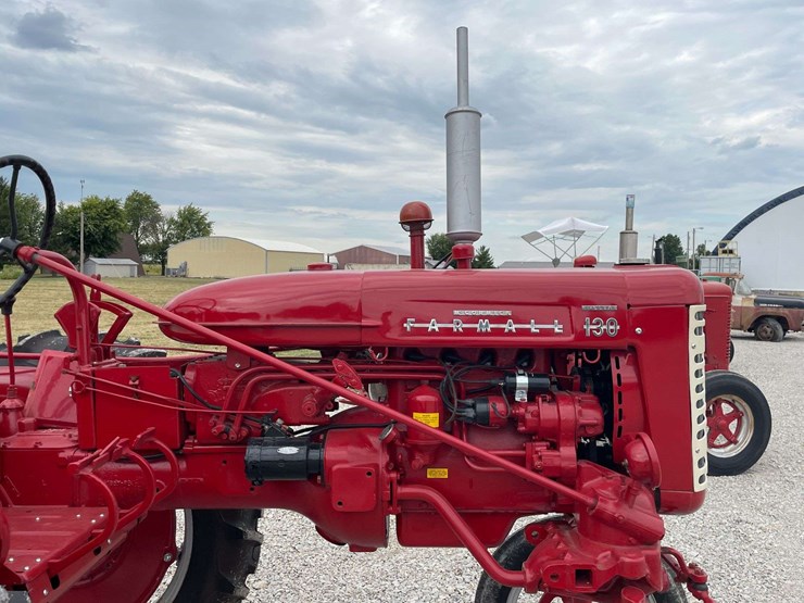 farmall-130-image-28