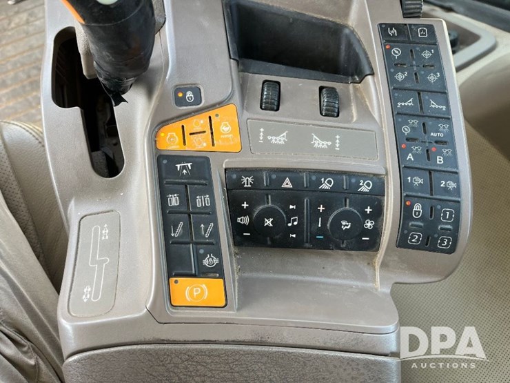 2019-john-deere-r4045-image-71