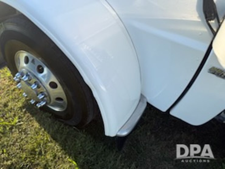 2013-peterbilt-389-truck-(jm627)-image-127