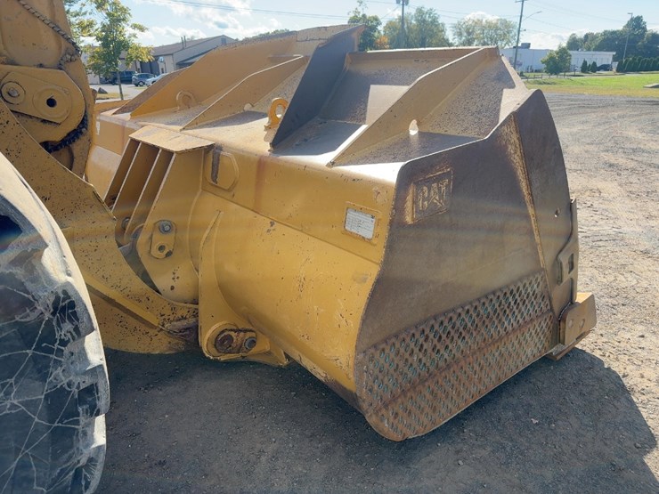 2016-caterpillar-980m-image-11
