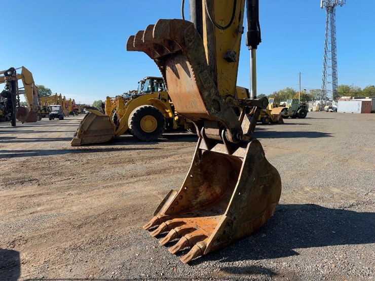 2011-caterpillar-320dl-image-9