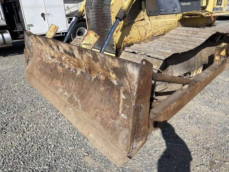 komatsu-d65px-image-9