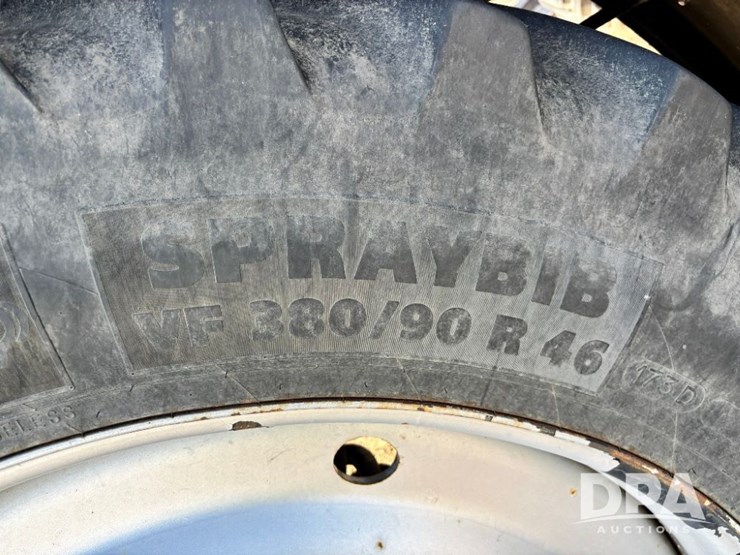 2015-case-ih-patriot-4440-image-34