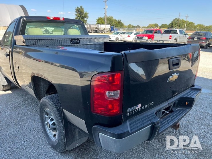 2011-chevrolet-2500hd-image-36