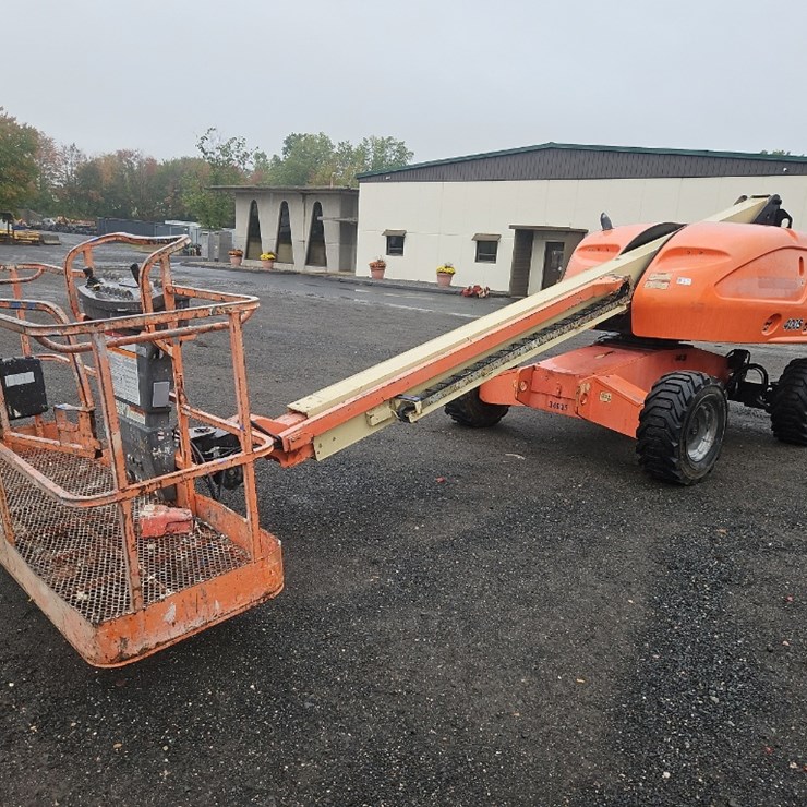 2002 JLG 400S