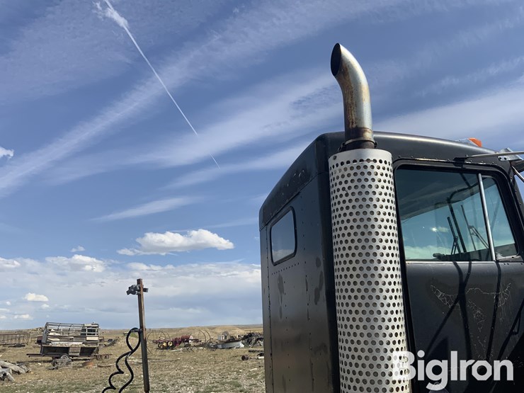 1983-kenworth-w900-image-18