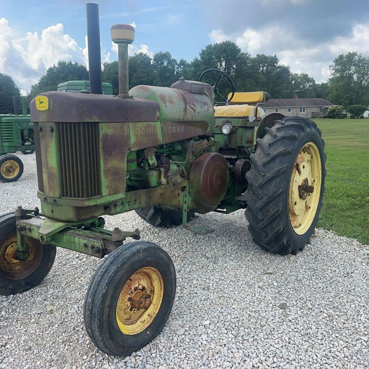 JOHN DEERE 730