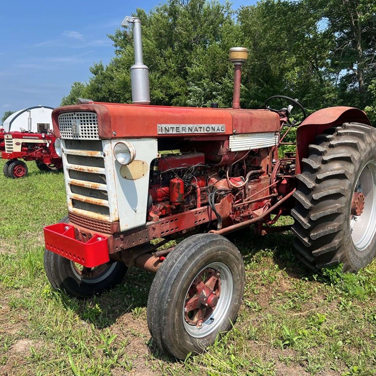 INTERNATIONAL 660