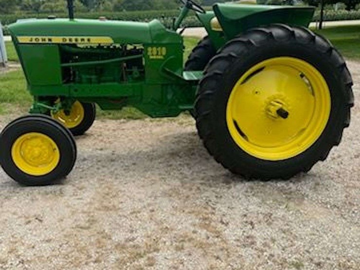 1961-john-deere-2010-image-3
