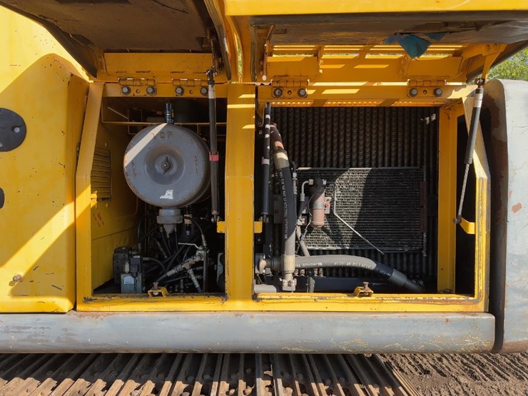 2002-volvo-ec150-image-31