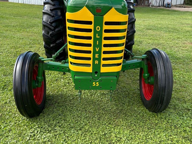 1957-oliver-super-55-image-2