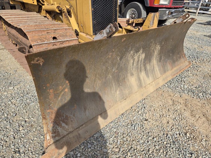 2001-caterpillar-d5c-image-9