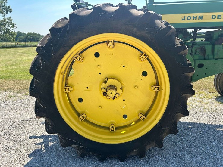 1958-john-deere-720-image-9