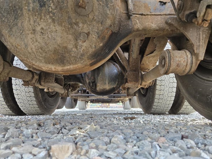 2002-kenworth-t800-image-36